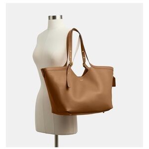 Coach Gramercy Tote in Honey Brown